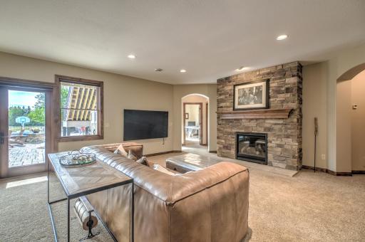 2928 Jonquil Trail N, Lake Elmo, MN 55042