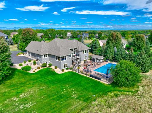 2928 Jonquil Trail N, Lake Elmo, MN 55042