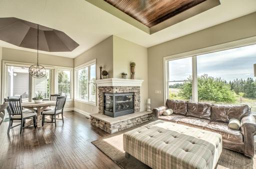 2928 Jonquil Trail N, Lake Elmo, MN 55042