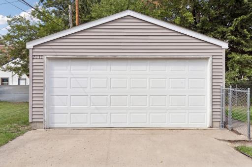 2111 E 36th Street, Minneapolis, MN 55407