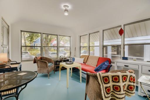 3300 15th Ave S ` - Web Quality - 010 - 10 Sunroom.jpg