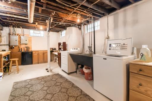 3300 15th Ave S ` - Web Quality - 017 - 17 Laundry Room.jpg