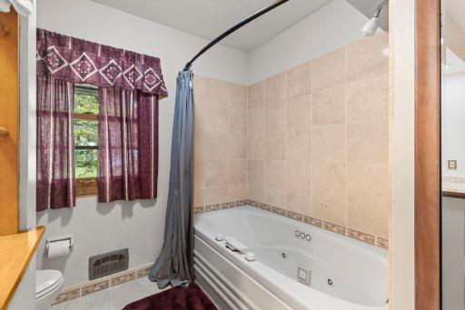 7181 Foxboro Lane, Woodbury, MN 55125