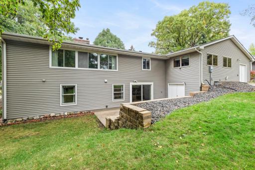 7181 Foxboro Lane, Woodbury, MN 55125