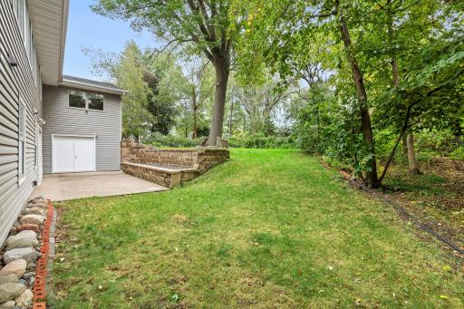 7181 Foxboro Lane, Woodbury, MN 55125