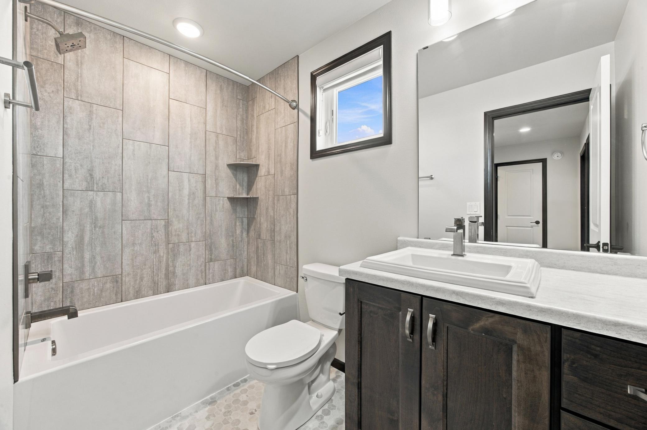 Full Bathroom