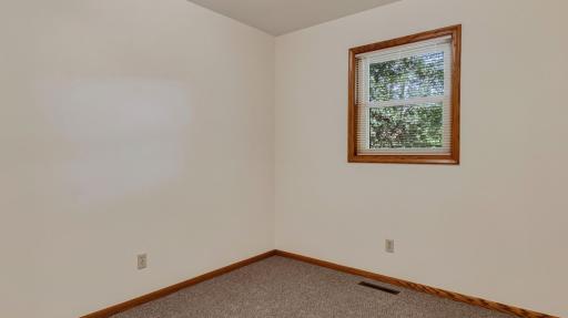 2810 Hallie Lane, Eau Claire, WI 54703