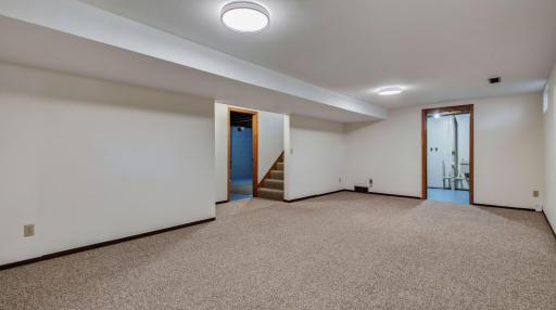 2810 Hallie Lane, Eau Claire, WI 54703