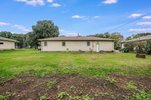 2437 Albion Avenue, Fairmont, MN 56031