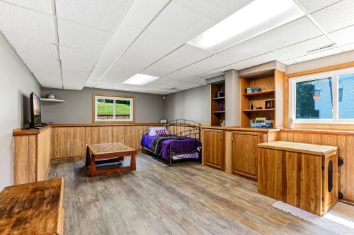 8594 Underwood Lane N, Osseo, MN 55369