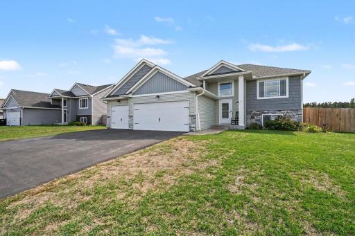 707 Hickory Street SW, Isanti, MN 55040