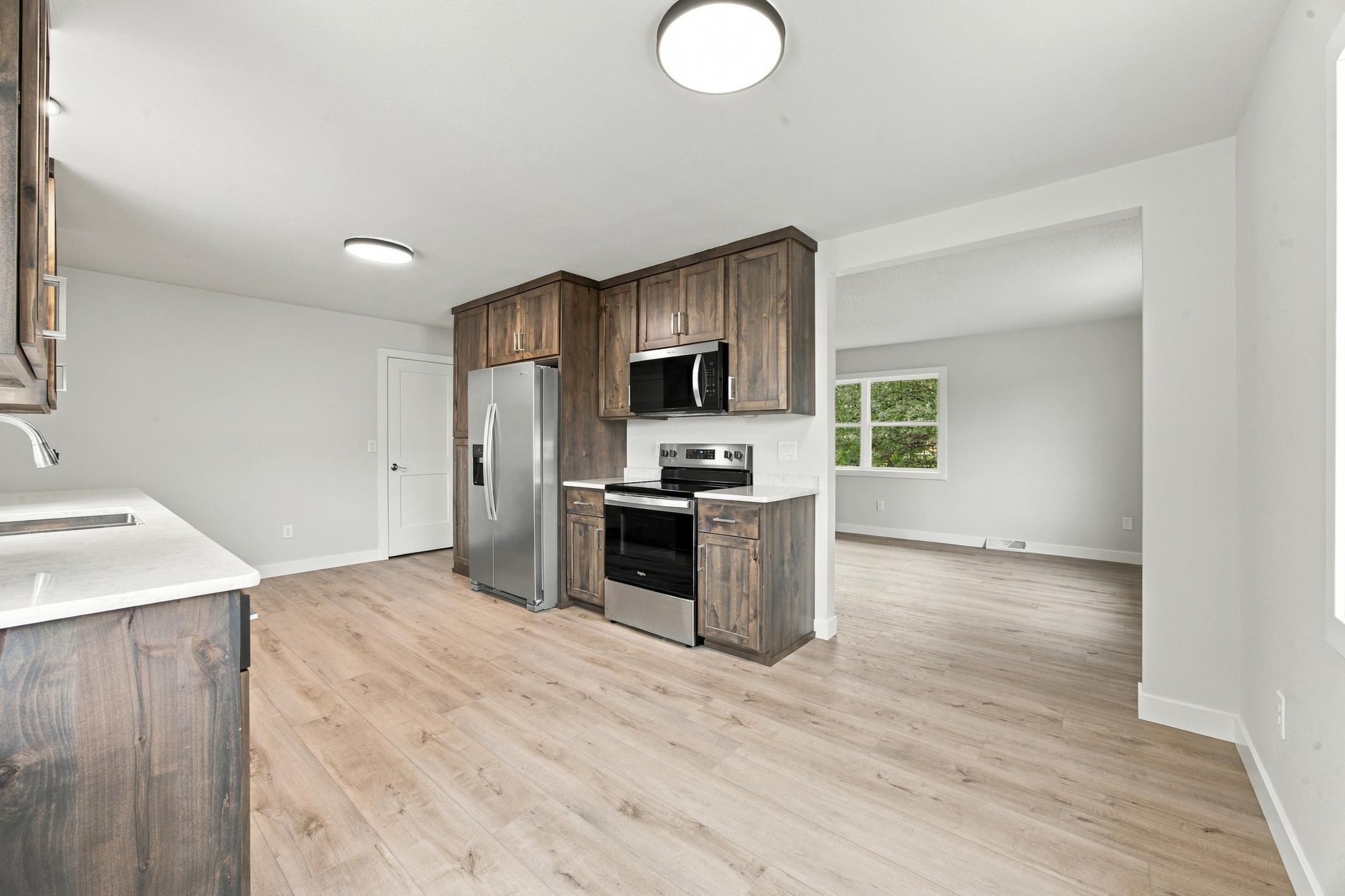 kitchen3.jpg