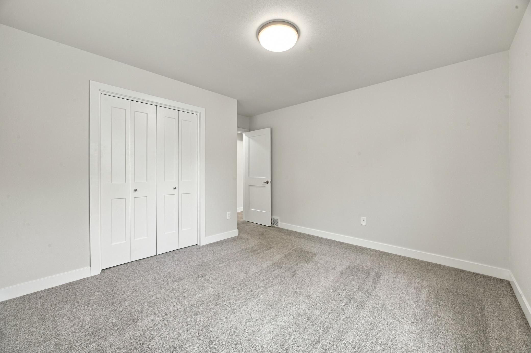 bedroom12.jpg