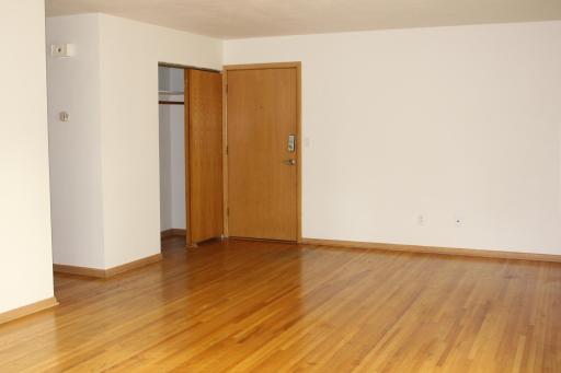 Frontcloset.jpg