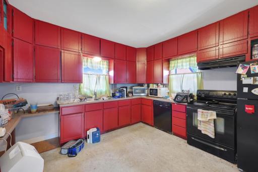 411 Meeker Avenue N, Watkins, MN 55389