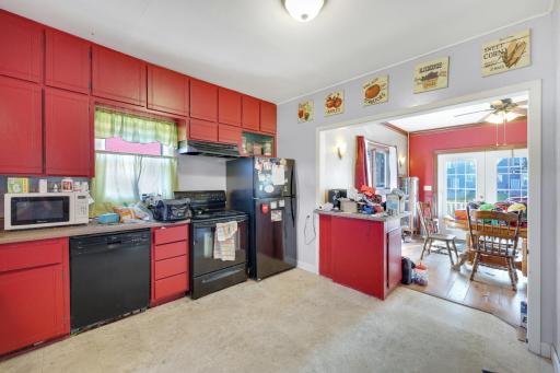 411 Meeker Avenue N, Watkins, MN 55389