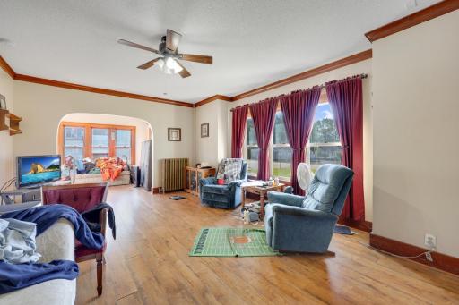 411 Meeker Avenue N, Watkins, MN 55389