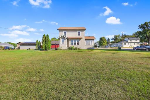 411 Meeker Avenue N, Watkins, MN 55389