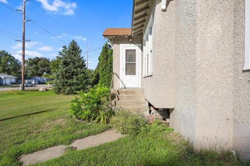 411 Meeker Avenue N, Watkins, MN 55389