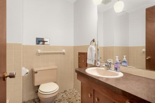11748 Bittersweet Street NW, Minneapolis, MN 55433