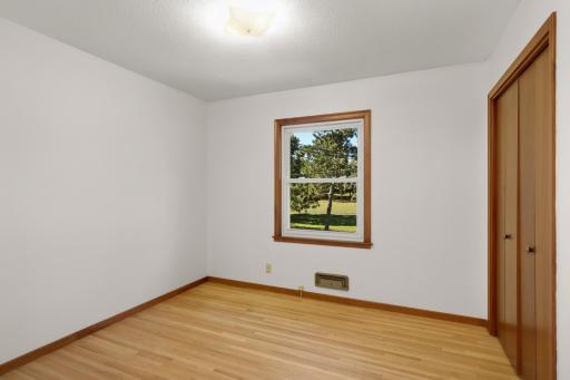 11748 Bittersweet Street NW, Minneapolis, MN 55433