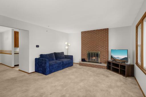 11748 Bittersweet Street NW, Minneapolis, MN 55433