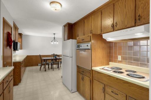 11748 Bittersweet Street NW, Minneapolis, MN 55433