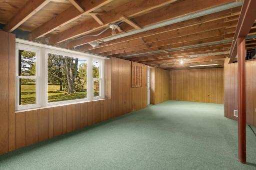 11748 Bittersweet Street NW, Minneapolis, MN 55433