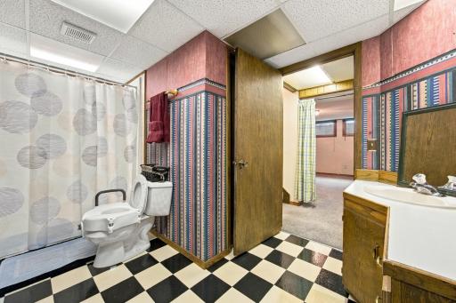 Basement 3/4 Bath