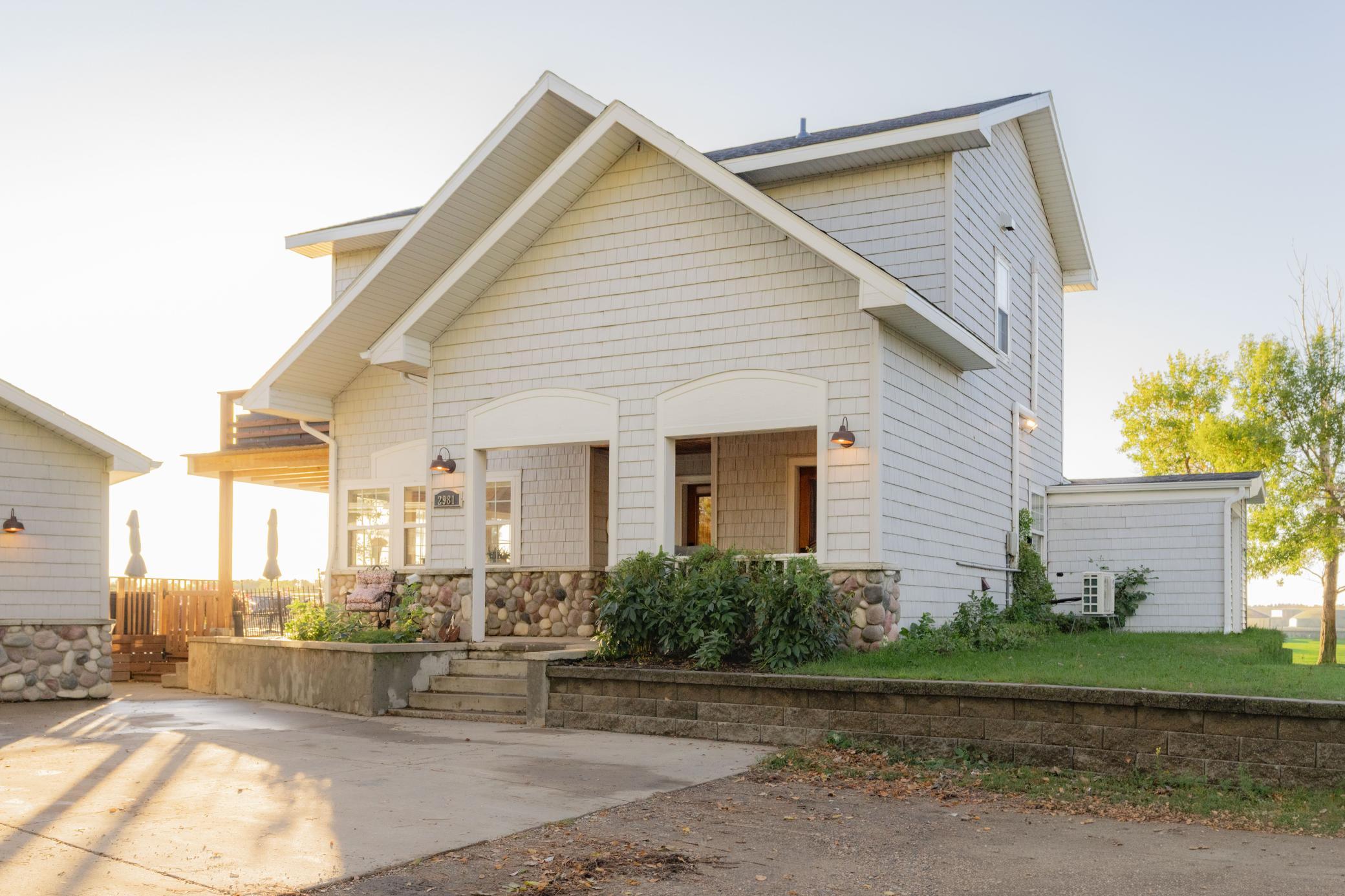 Property photo for 2981 E Lakeside Road, Jamestown, ND 58401