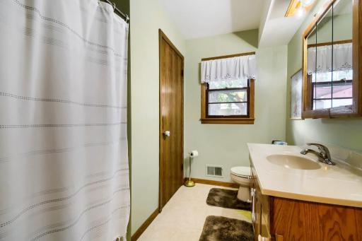 512 9th Avenue S, South Saint Paul, MN 55075