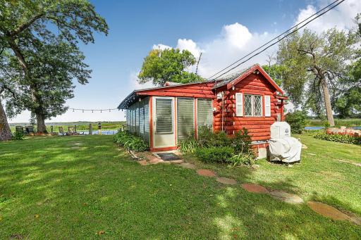 11255 Lawrence Avenue NW, Annandale, MN 55302