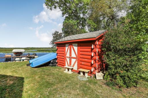 11255 Lawrence Avenue NW, Annandale, MN 55302