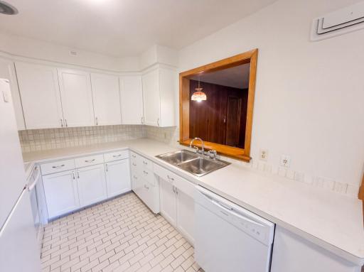 listing_20.jpg