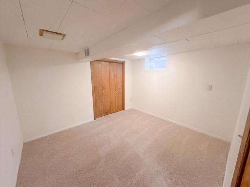 listing_13.jpg