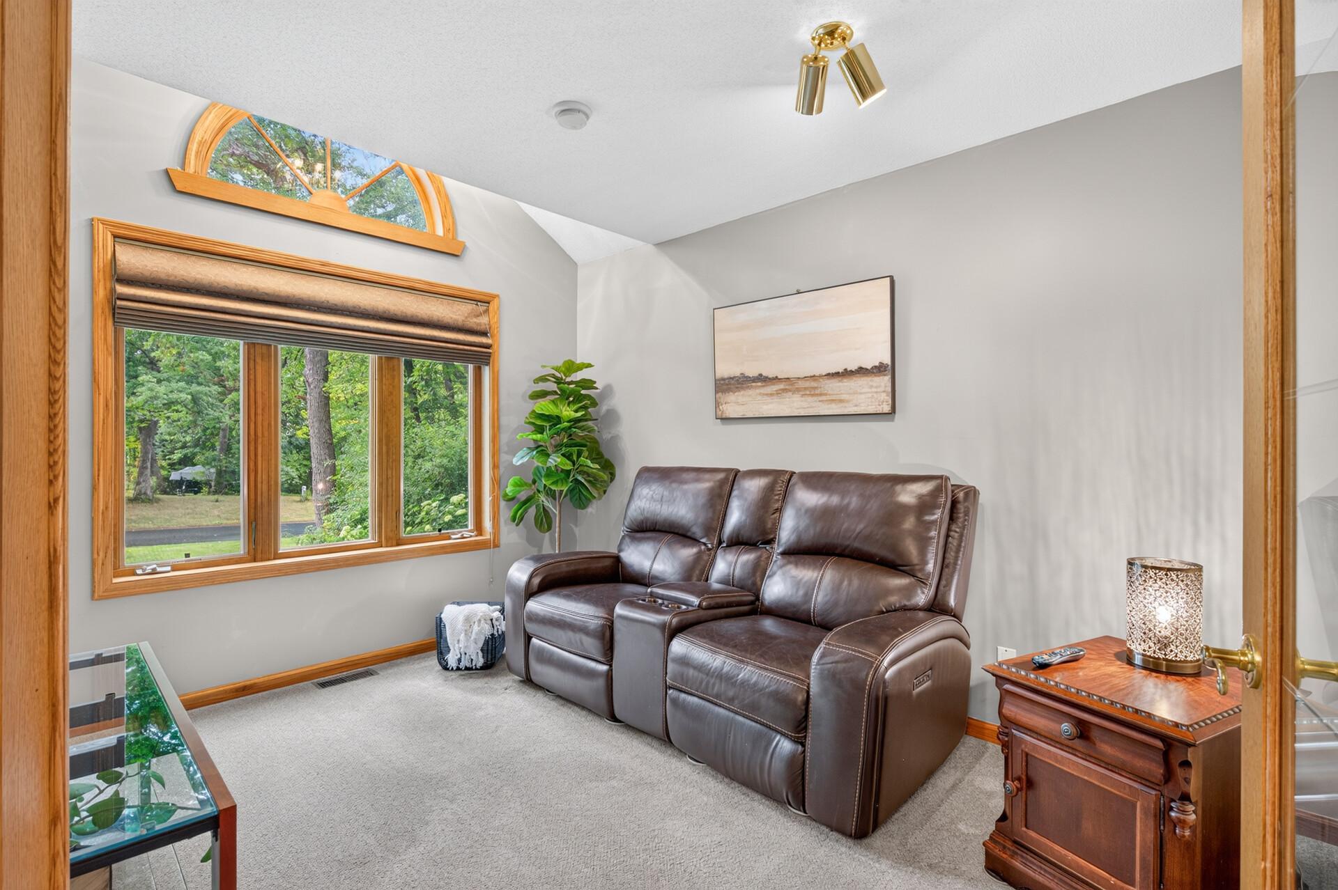 Main level flex/den/ non-conforming bedroom!