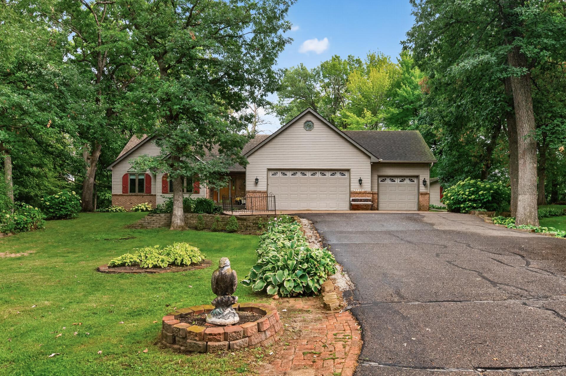 Property photo for 27163 Ironwood Court, Chisago City, MN 55013