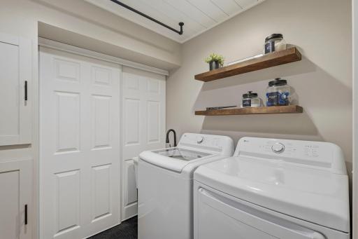 4240 Boulder Ridge Point, Eagan, MN 55122