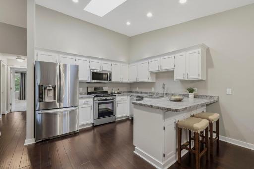 4240 Boulder Ridge Point, Eagan, MN 55122