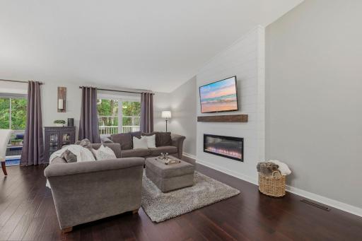 4240 Boulder Ridge Point, Eagan, MN 55122