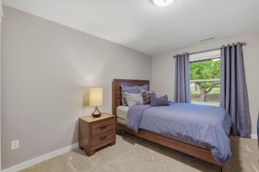 4240 Boulder Ridge Point, Eagan, MN 55122