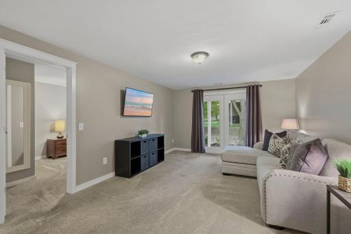 4240 Boulder Ridge Point, Eagan, MN 55122