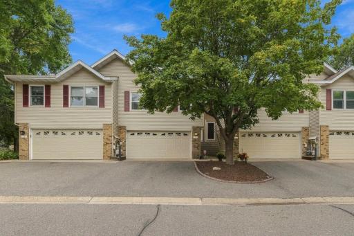 4240 Boulder Ridge Point, Eagan, MN 55122