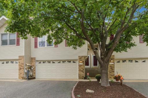 4240 Boulder Ridge Point, Eagan, MN 55122