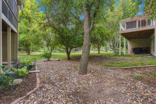 4240 Boulder Ridge Point, Eagan, MN 55122