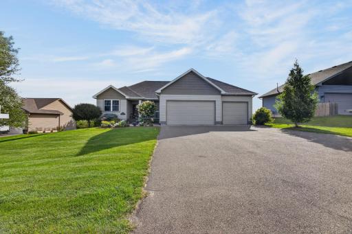 31473 Marvin Avenue, Lindstrom, MN 55045