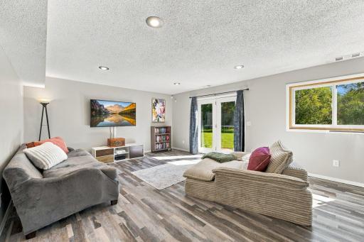 5700 Lexington Avenue N, Shoreview, MN 55126
