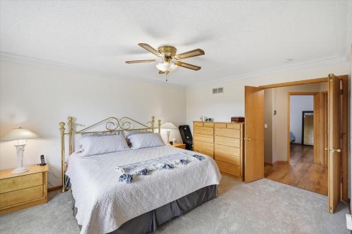 11072 190th Avenue NW, Elk River, MN 55330