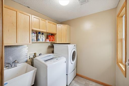 11072 190th Avenue NW, Elk River, MN 55330