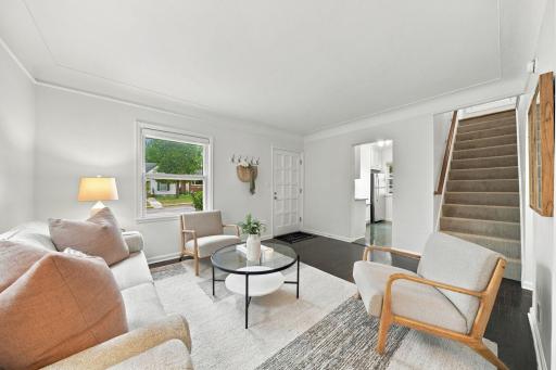 5-web-or-mls-5549 Emerson Ave S-5.jpg